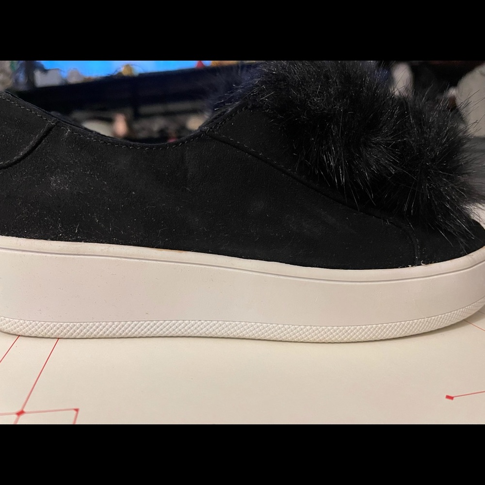 Never worn Steve Madden Slip On Sneaker